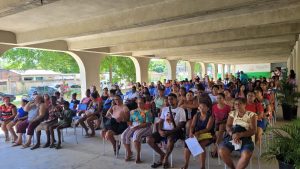 reunião entre responsáveis e corpo decente do Ciep 401