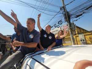 Dudu reina durante carreata